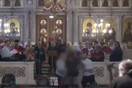 Άγιος Παντελεήμονας: Δίωξη για τρία πλημμελήματα στον Σύρο που μπήκε στον ναό έχοντας μαχαίρι