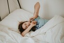 Η έλλειψη ύπνου προκαλεί περισσότερο άγχος και λιγότερη χαρά - Τι δείχνει νέα μελέτη