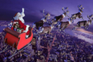 Ο Άγιος Βασίλης μοιράζει δώρα- Δείτε live που βρίσκεται τώρα