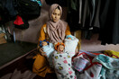 Γάζα: Νεαρή Παλαιστίνια γέννησε τετράδυμα εν μέσω του πολέμου - Το ένα ζυγίζει μόλις ένα κιλό