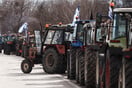 Συνεχίζονται οι κινητοποιήσεις - Αγρότες παρέταξαν τα τρακτέρ τους στο τελωνείο Νίκης στη Φλώρινα