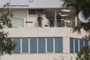 Πυροβολισμοί στη Γλυφάδα: «Φώναζε σε όλους να φύγουμε, ήθελε να εκδικηθεί τα αφεντικά»
