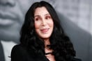 Cher: Βγαίνω με μικρότερους γιατί οι άνδρες στην ηλικία μου είναι «πεθαμένοι»