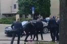 Σλοβακία: Η στιγμή που μεταφέρουν τον πρωθυπουργό Φίτσο μετά τους πυροβολισμούς
