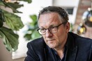 Θρίλερ στη Σύμη: Νεκρός ο παρουσιαστής του BBC Μάικλ Μόσλι - Βρέθηκε μπρούμυτα λίγα μέτρα πίσω από μπιτς μπαρ
