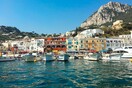 Κάπρι: Τέλος στην απαγόρευση διέλευσης τουριστών