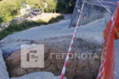 Πήλιο: Υποχώρησε ο δρόμος στο πάρκινγκ στις Μηλιές - Εγκλωβίστηκαν 10 οχήματα