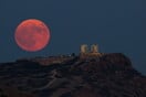 Η υπερπανσέληνος του Αυγούστου ήταν το πρώτο από τα τέσσερα σεληνιακά θεάματα της χρονιάς