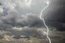 Νέα Πεντέλη: Μετά τη φωτιά, καταιγίδα και τώρα διακοπή ρεύματος