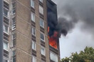 Φωτιά σε πολυώροφη πολυκατοικία στο Λονδίνο - Καίγονται δύο διαμερίσματα