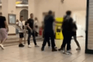 Άγρια συμπλοκή ανήλικων στο Μοναστηράκι για ένα κινητό