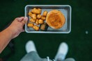 Βρετανία: Θα απαγορεύσει διαφήμιση του junk food στο ίντερνετ και την τηλεόραση