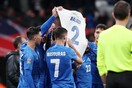 Με γκολ αφιερομένο στον Μπάλντοκ η Ελλάδα κέρδισε 2-1 την Αγγλία στο Γουέμπλεϊ