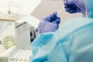 Κορωνοϊός: Το στέλεχος XEC που παρουσιάζει αύξηση κρουσμάτων - Ποια είναι τα συμπτώματα
