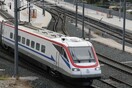 Συρμός προαστιακού στο Μετρό: «Ο ρυθμιστής κυκλοφορίας έκανε λάθος, ο μηχανοδηγός παραβίασε 2 φωτοσήματα»