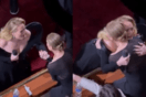 Η Adele δακρύζει στη σκηνή βλέποντας την Σελίν Ντιόν στη συναυλία της στο Λας Βέγκας