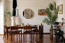 Ένα σπίτι με τρεις χώρες σε εκατό τετραγωνικά/ Το Παρίσι έχει αρουραίους, αλλά η Αθήνα έχει κατσαρίδες