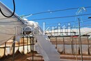 Ιεράπετρα: Σοβαρές ζημιές από ανεμοστρόβιλους σε θερμοκήπια - «Σήκωσαν» οροφές, ξύλα και σίδερα