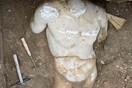 ΥΠΠΟ: Βρέθηκε άγαλμα σε σκάμμα φυσικού αερίου, σε μικρή απόσταση από το Ηρώδειο