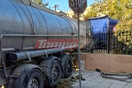Σφοδρό τροχαίο στην Πάτρα - Βυτιοφόρο έπεσε πάνω σε μάντρα σπιτιού