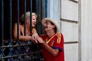 Αβάνα: Zωές μέσα από ανοιχτές πόρτες και πίσω από σιδηρόφραχτες εισόδους