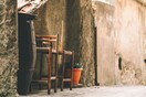 Ιταλία: Δήμαρχος έγινε viral με δήθεν εντολή στους κατοίκους χωριού να μην αρρωστήσουν
