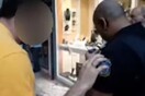 Κύκλωμα προστασίας οίκων ανοχής: Ο «άνδρας με το κίτρινο μπλουζάκι» ανάμεσα στους 19 συλληφθέντες