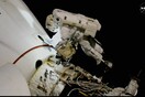 Η αποκλεισμένη αστροναύτης της NASA βγήκε για «διαστημικό περίπατο»