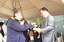 Το κλειστό το φαρμακείο του ΕΟΠΥΥ, οι άρρωστοι φαρμακοποιοί και ο υπουργός «κλειδαράς»