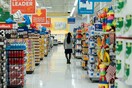 Βαλκάνιοα: Οι πολίτες μποϊκοτάρουν τα σούπερ μάρκετ διαμαρτυρόμενοι για τις αυξήσεις τιμών