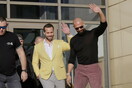 Το «φλερτ» με τον Τραμπ και τα μηνύματα στον Μπάρον: Πώς απελευθερώθηκαν οι αδελφοί Τέιτ