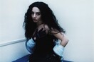 Η Charli XCX δεν μπορεί να ζήσει χωρίς αυτά τα 10 αντικείμενα
