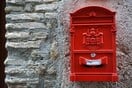 Τέλος εποχής: Η ταχυδρομική υπηρεσία της Δανίας θα σταματήσει να παραδίδει επιστολές