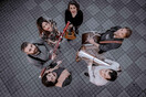 Alcedo Folk Band: Τραγούδια από πατρίδες χωρίς σύνορα