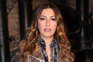Επιτήδειοι παριστάνουν την Έλενα Παπαρίζου για να αποσπάσουν χρήματα από τους φαν
