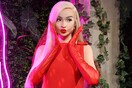 Kim Petras: Η δεύτερη τρανς γυναίκα που αποκτά κέρινο ομοίωμα στο μουσείο Madame Tussauds 