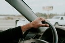 Τέλη κυκλοφορίας με τον μήνα: Πώς οι οδηγοί θα πάρουν πίσω τις πινακίδες πριν το Πάσχα, τι θα πληρώσουν