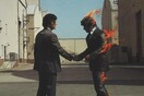 Pink Floyd: Η πραγματική ιστορία πίσω από τον φλεγόμενο επιχειρηματία του άλμπουμ «Wish You Were Here»