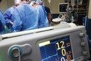 Τροχαίο στη Λάρισα: Διασωληνωμένοι δυο 19χρονοι - Το ΙΧ τους πήρε φωτιά