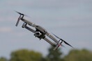 Οι «παρ’ ολίγον» συγκρούσεις drones με αεροπλάνα πληθαίνουν και προκαλούν ανησυχία