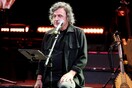 Ο Βασίλης Παπακωνσταντίνου τραγουδά Γιώργο Σεφέρη