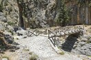 Φαράγγι Σαμαριάς: «Ευτυχώς που περνούσαν» λέει ο 28χρονος τουρίστας που έπεσε από ύψος 25 μέτρων