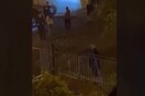 Πόρος: Ανήλικοι πετούν βαρελότα στα πόδια 85χρονης