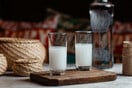 Εκτοξεύτηκε στις εξαγωγές το ούζο – Πρωταθλητής των ελληνικών αποσταγμάτων στις διεθνείς αγορές