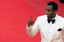 Sean "Diddy" Combs: Μέσα στα λευκά πάρτι του «γυμνού» βασιλιά που όλοι ήθελαν να φωτογραφηθούν μαζί του