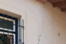 Σεισμοί στην Εύβοια: Ρωγμές και ζημιές σε 50 κτίρια - Ακατάλληλα αρκετά σπίτια 