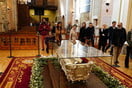 Ισπανία: 440 χρόνια μετά τον θάνατό της, τα λείψανα της Αγίας Τερέζας εκτέθηκαν δημόσια