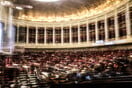 Γαλλία: Η νομιμοποίηση της υποβοηθούμενης ευθανασίας ψηφίστηκε από την Εθνοσυνέλευση