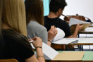 Πανελλήνιες 2025: Έναρξη αύριο, Παρασκευή - Τι πρέπει να προσέξουν οι μαθητές για κινητό και τετράδιο 