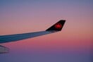 Η Air Canada πραγματοποίησε την πρώτη πτήση της με πλήρωμα ΛΟΑΤΚΙ+ ατόμων προς τιμήν του Μήνα Υπερηφάνειας